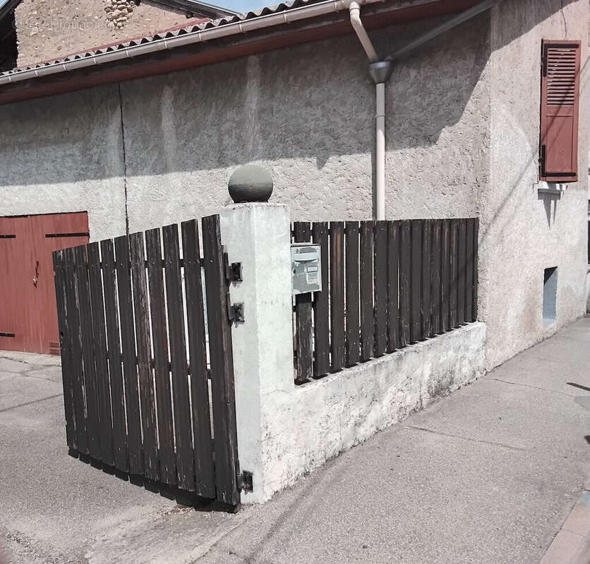 Maison 90 m² à Echirolles  - photo 8