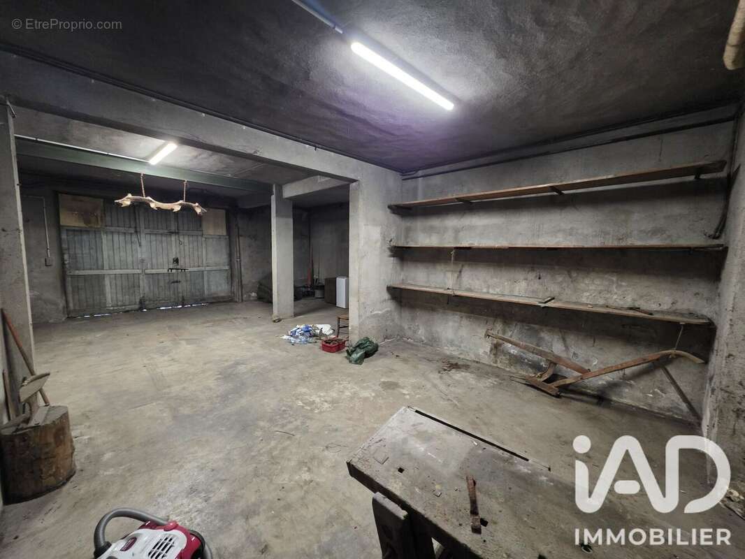Photo 3