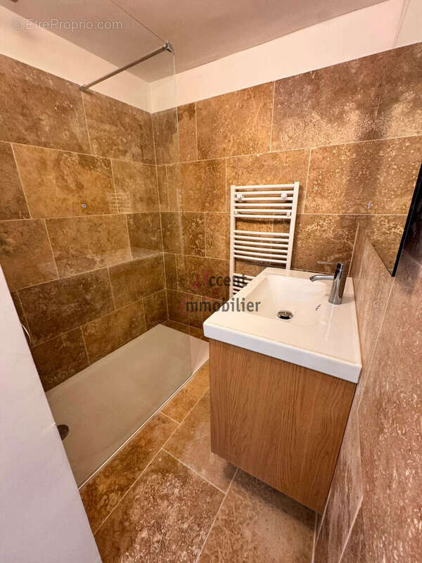 EXCLUSIVITE : VENELLES - Maison T3 entièrement rénovée dans le vieux village - photo 8