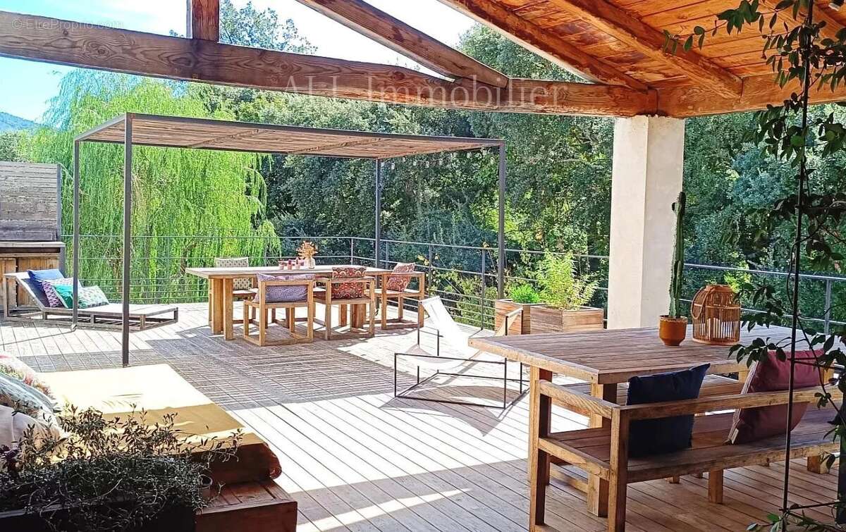 Maison à LA MOLE