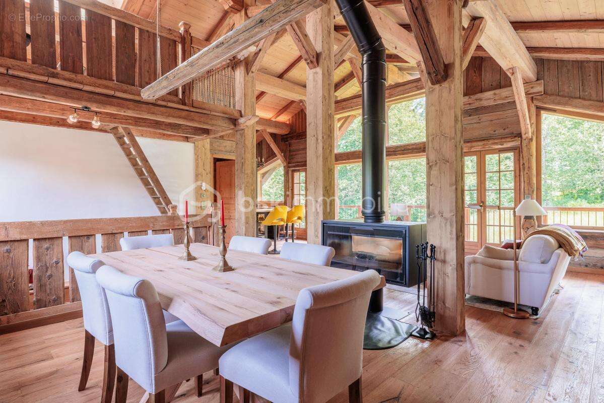 Maison à LES HOUCHES