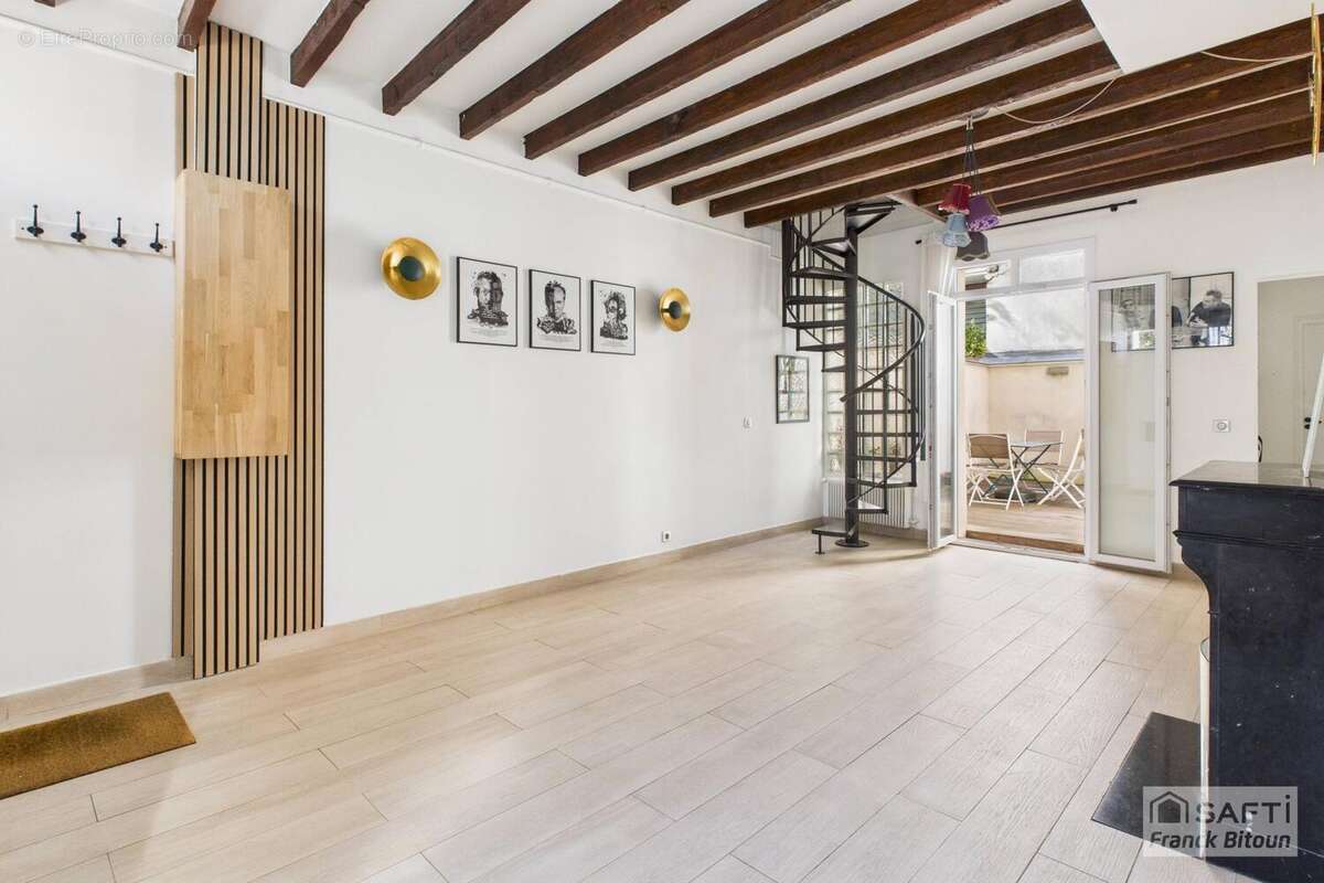 Photo 2 - Maison à COURBEVOIE