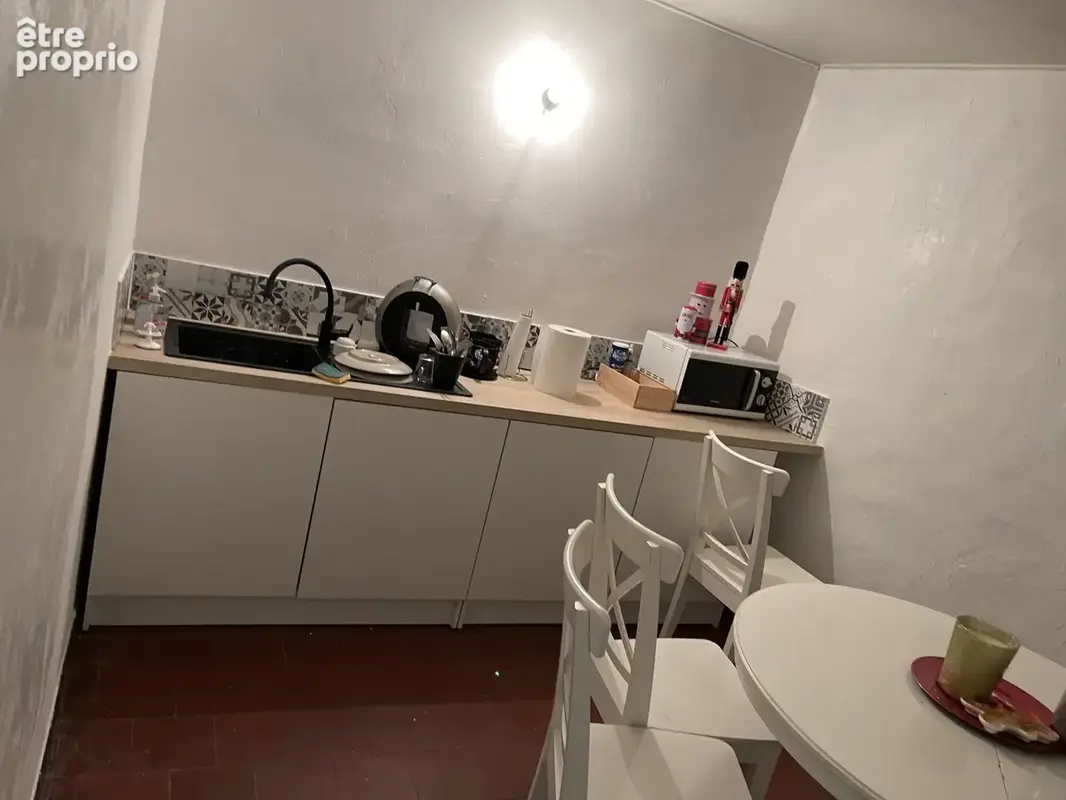 Immeuble avec commerce, appartement et terrain - photo 6