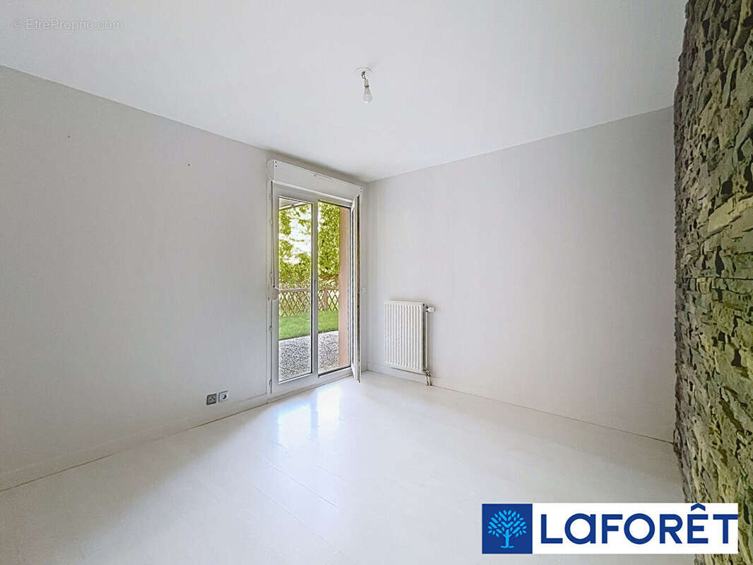 Appartement à AHUY