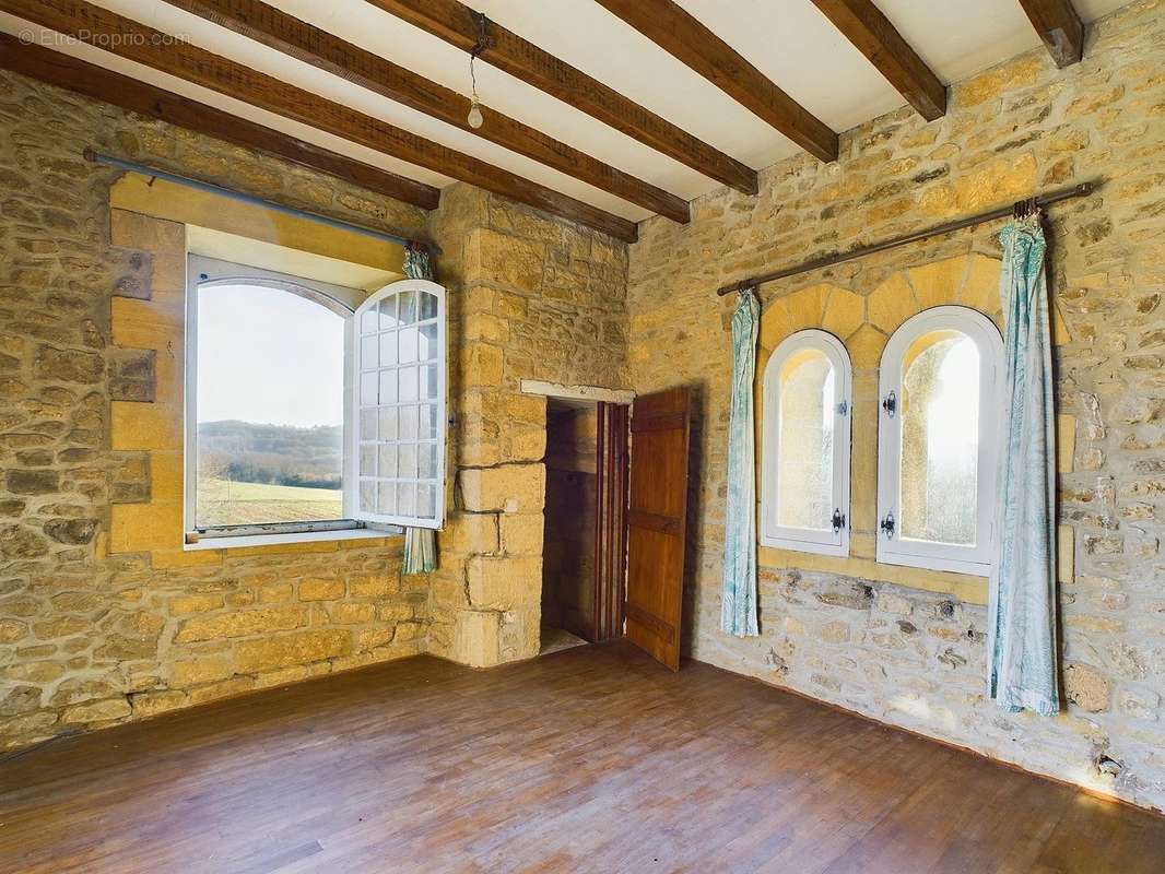 Maison à SARLAT-LA-CANEDA