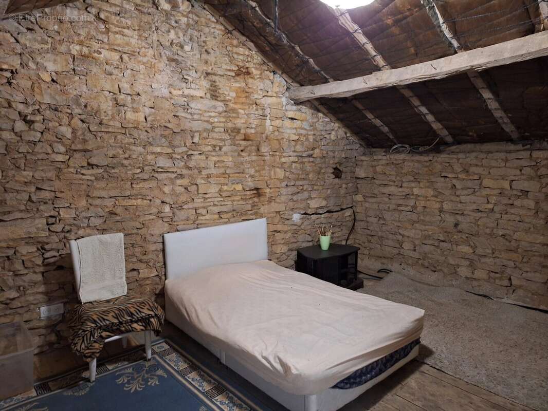 Maison à MAUPREVOIR