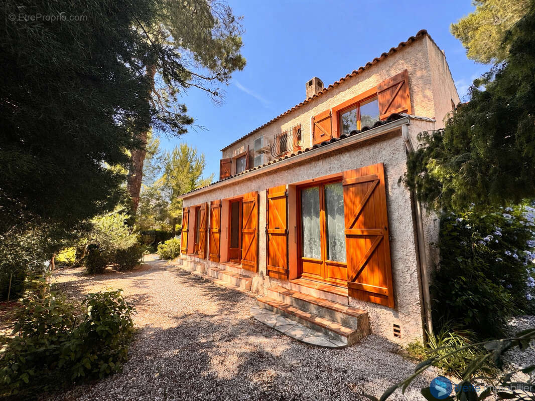 Maison à SAINT-MANDRIER-SUR-MER
