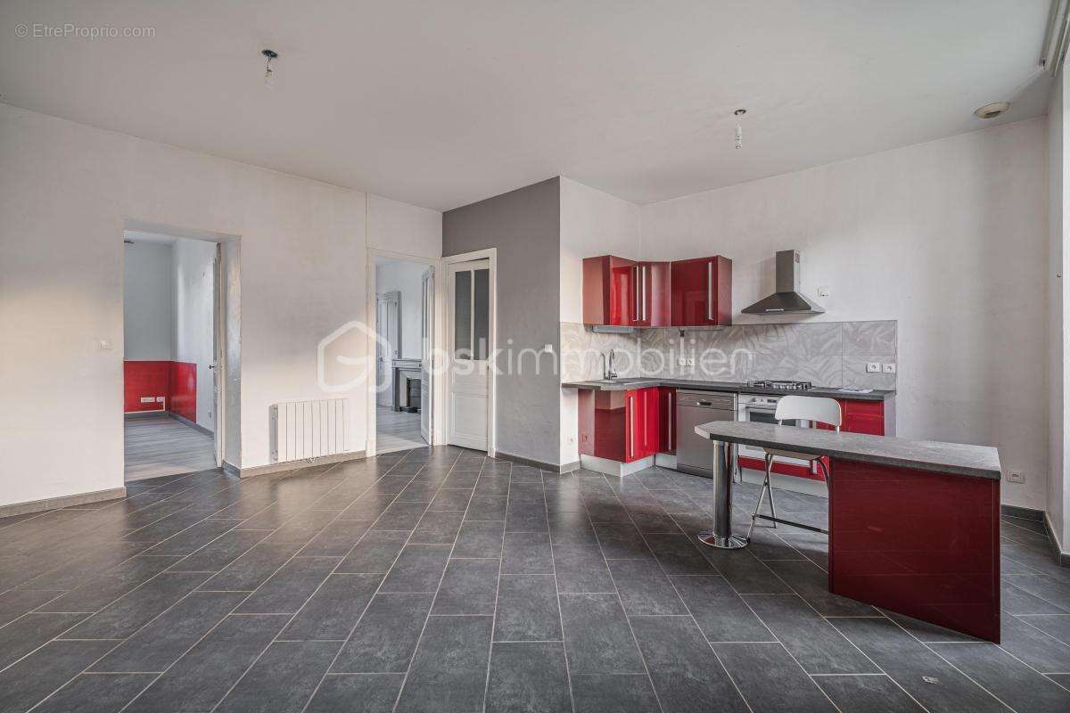 Appartement à VIZILLE