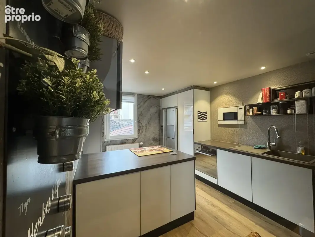 Appartement 4 pièces 80 m² à vendre à L'etrat (42580) - photo 6