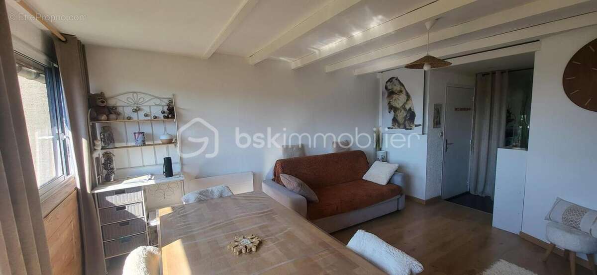 Appartement à LAYE