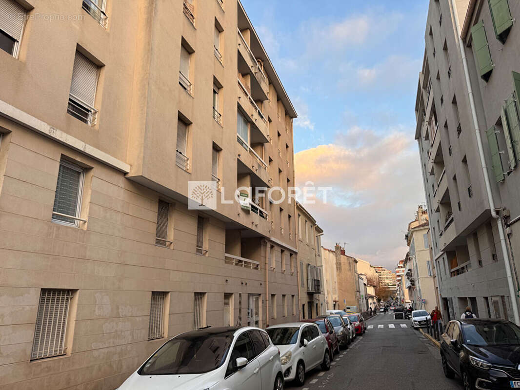 Appartement à MARSEILLE-8E