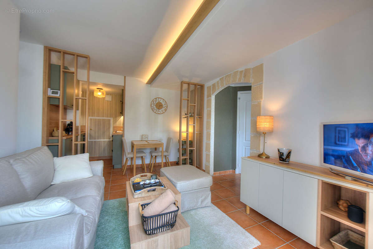 Appartement entièrement rénové Saint Raphael 2 pièce(s) 39 m2 - photo 11