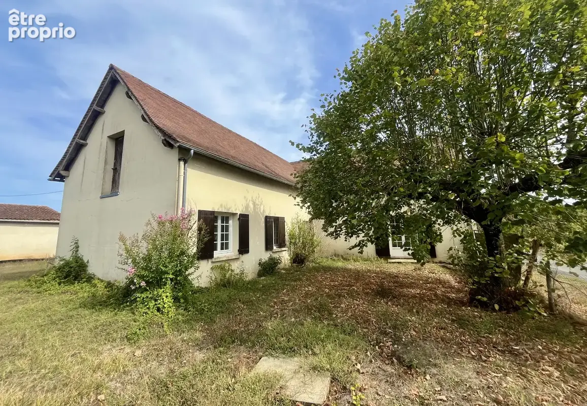 Maison à DOUVILLE