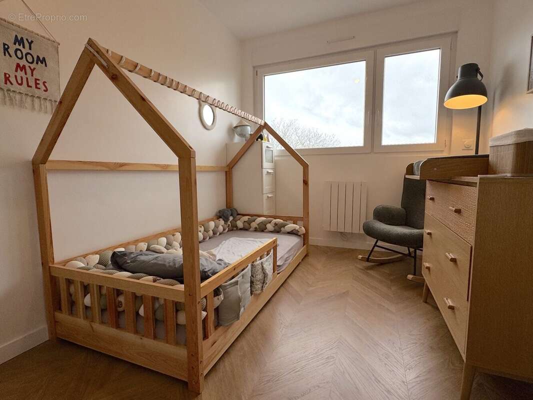 Chambre 2 - Appartement à LORIENT
