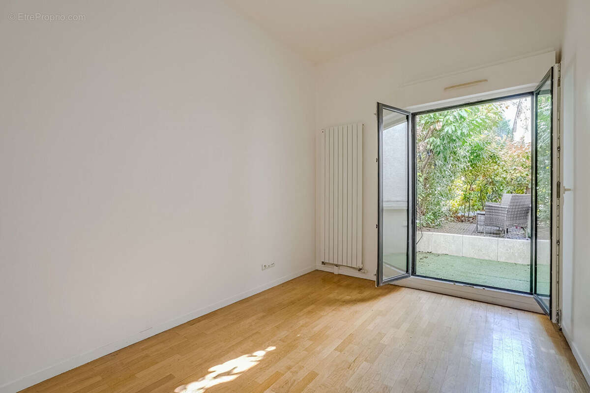 Appartement à PARIS-19E