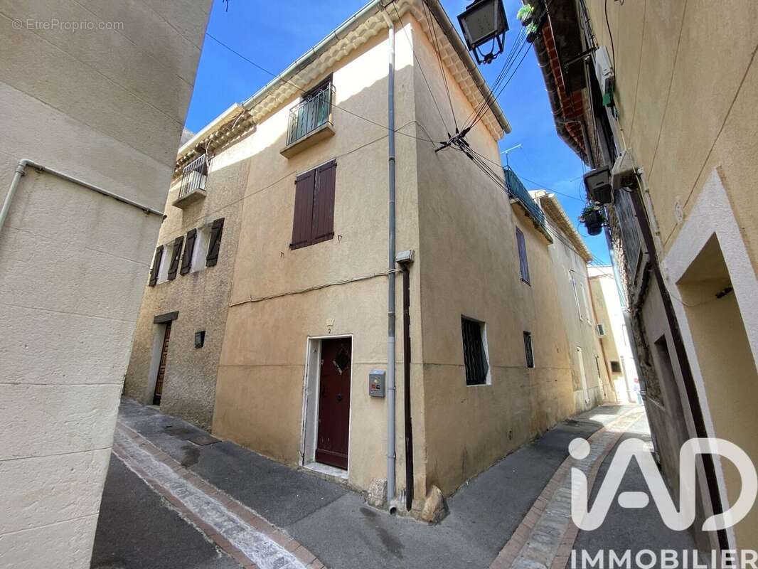 Photo 2 - Maison à TRETS