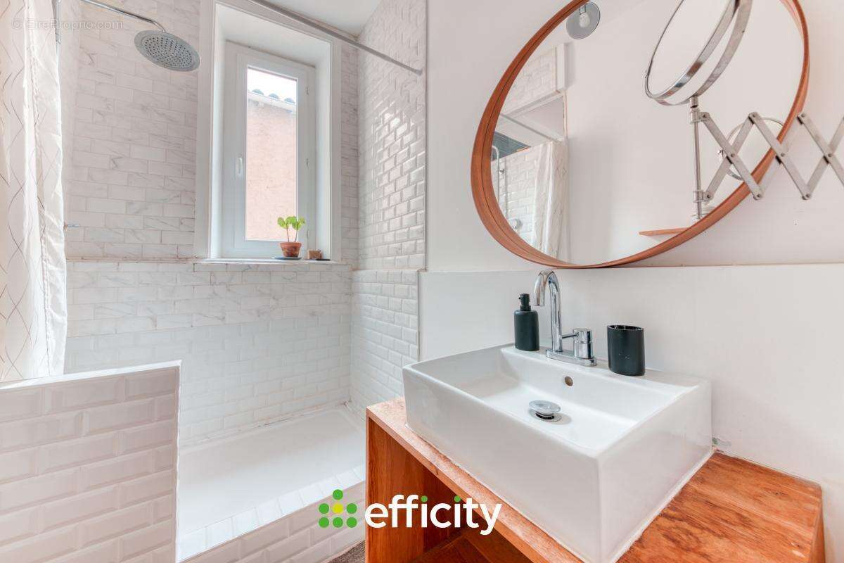 Appartement à LYON-5E