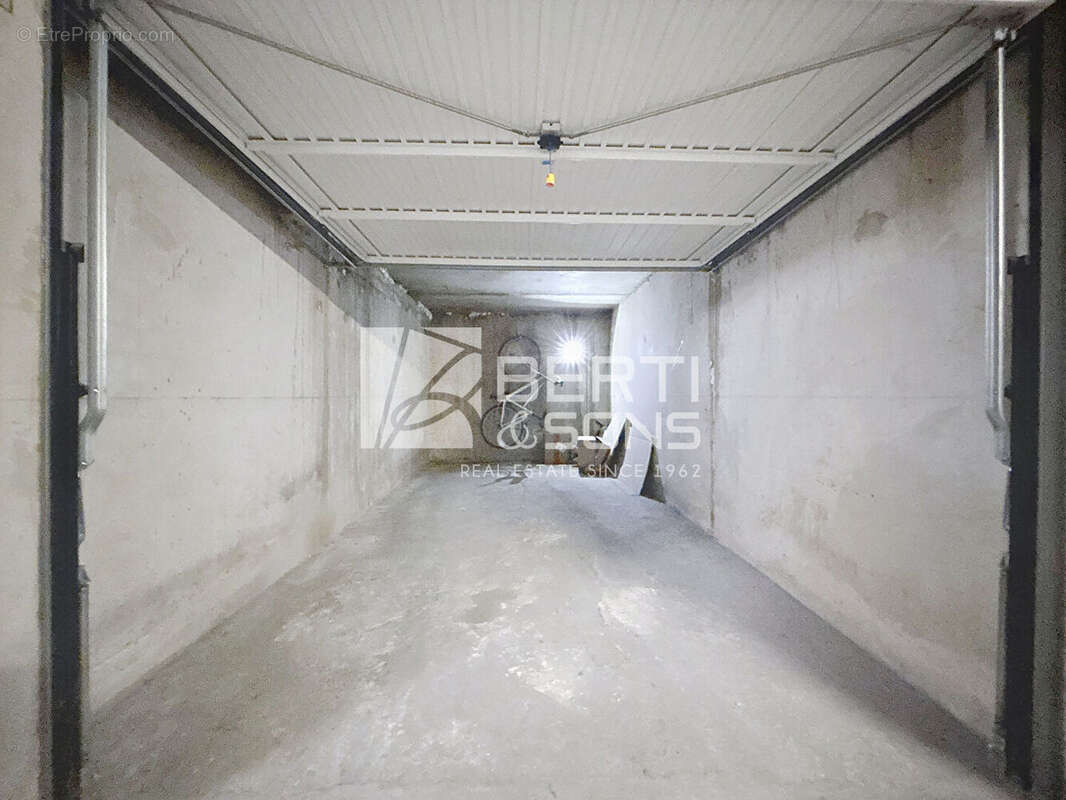 Appartement à MANDELIEU-LA-NAPOULE