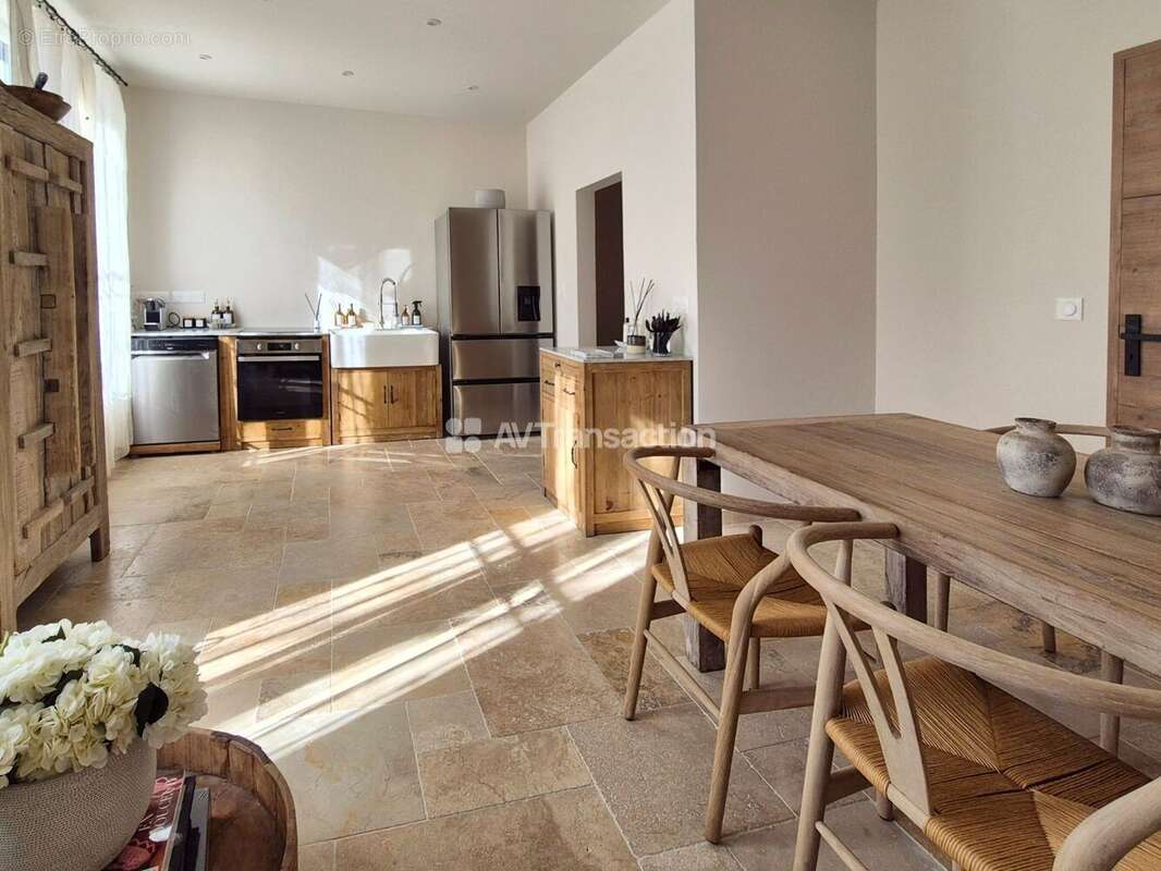 Appartement à LORGUES