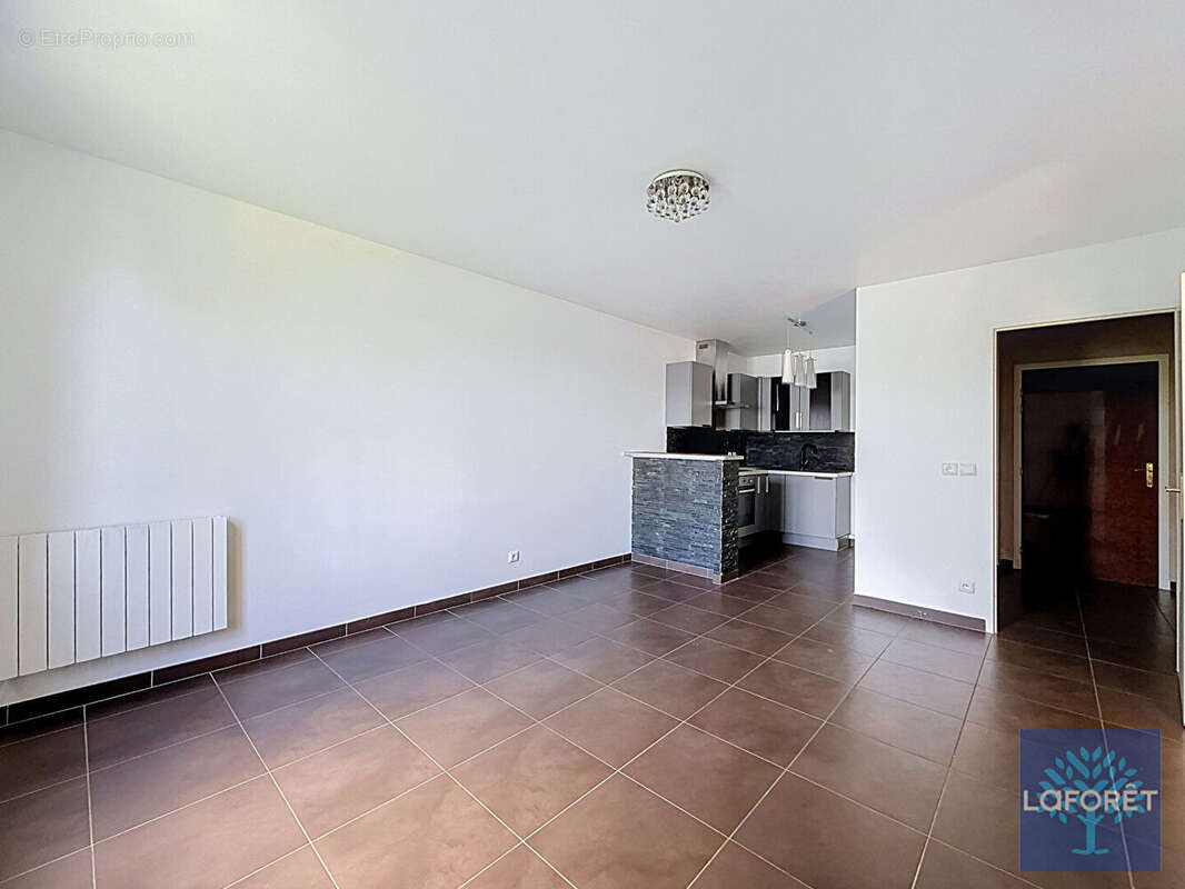 Appartement à VIGNEUX-SUR-SEINE