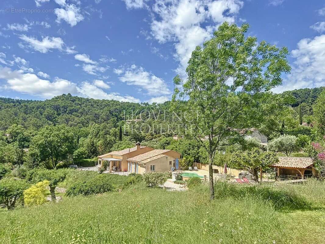 Maison à COTIGNAC