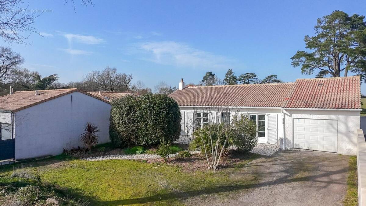 Maison à SAINT-AIGNAN-GRANDLIEU