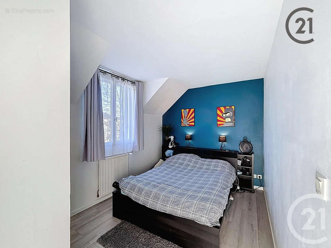 Appartement à SAVIGNY-LE-TEMPLE