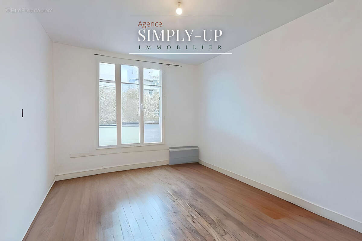 Appartement à NEUILLY-SUR-SEINE