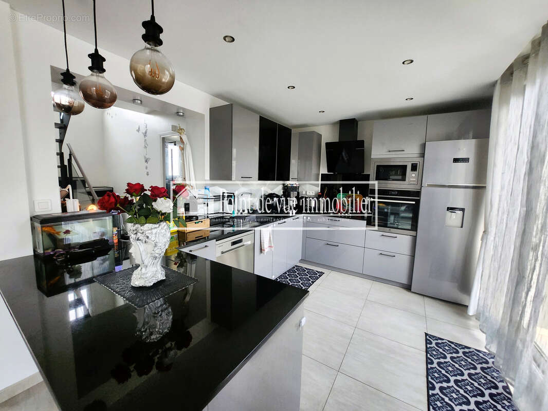 Maison à SAVIGNY-SUR-ORGE