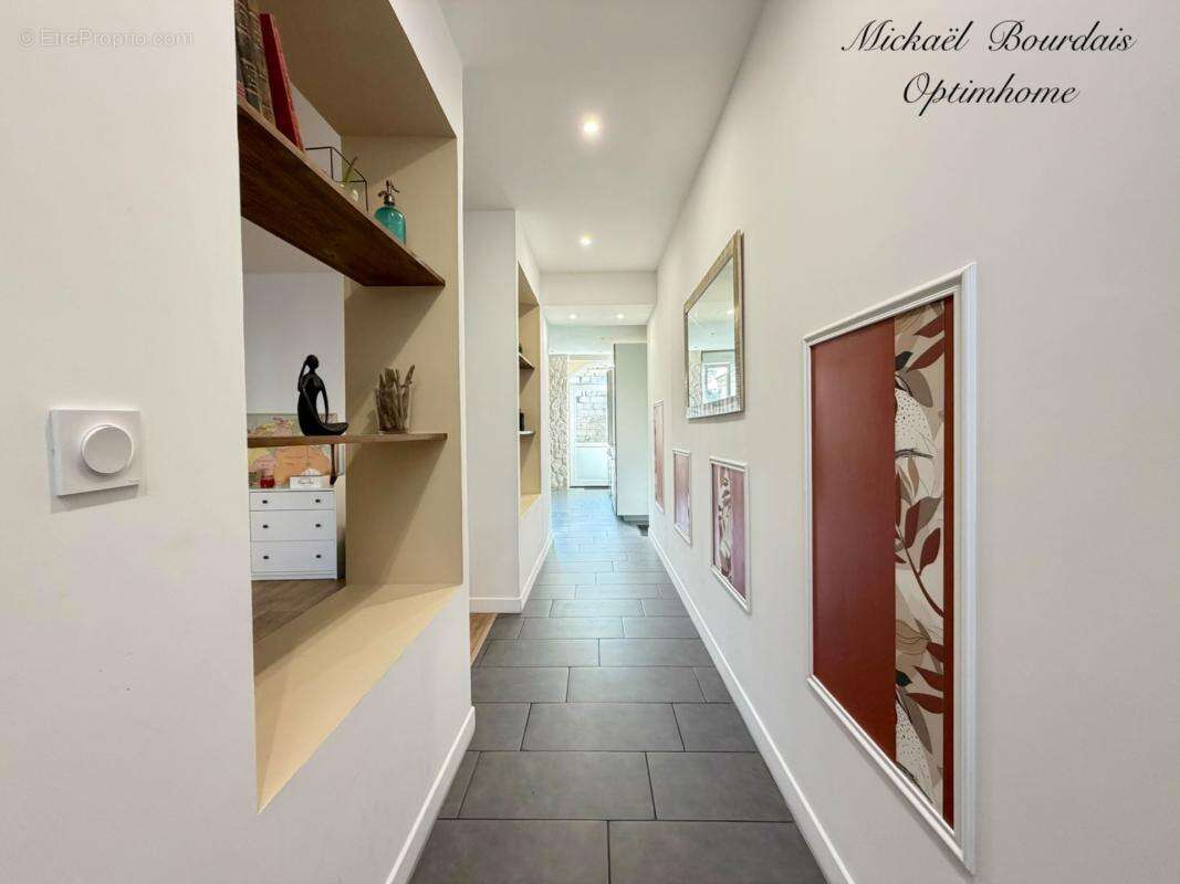 Maison familiale 158 m² + 50 m² aménageables - 4 chambres - Centre Le Lude - photo 14