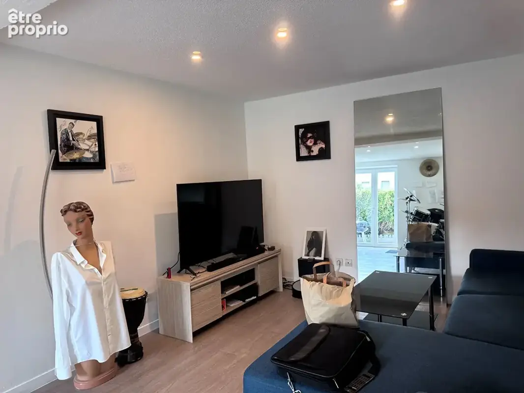 Appartement 2 pièces à vendre à Besançon - Un bijou rare à ne pas manquer ! - photo 4