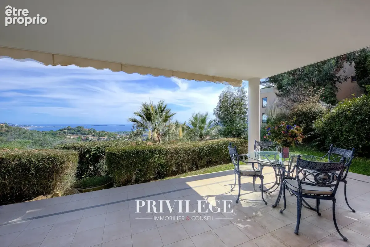 Exclusivité - Grand Duc - Vue féerique - Somptueux appartement 4 Pièces - photo 9