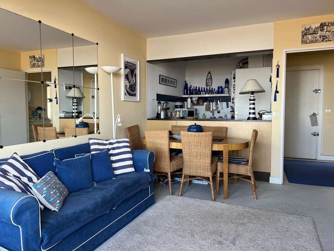 Appartement à BLONVILLE-SUR-MER