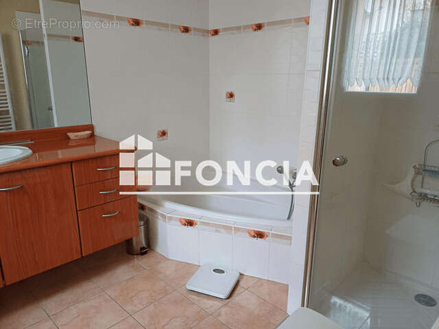 Maison à CHARTRES-DE-BRETAGNE