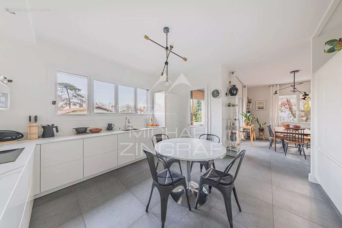 Maison à GUJAN-MESTRAS