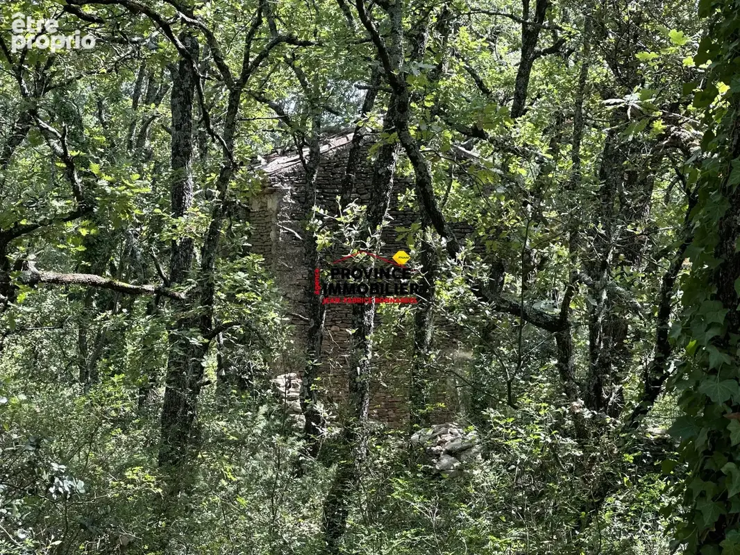 Photo Terrain à Grignan au prix de 22 000€