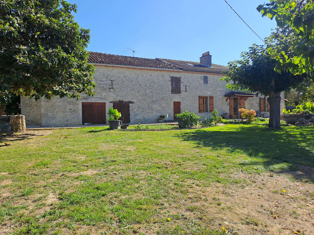 Maison à GALAPIAN