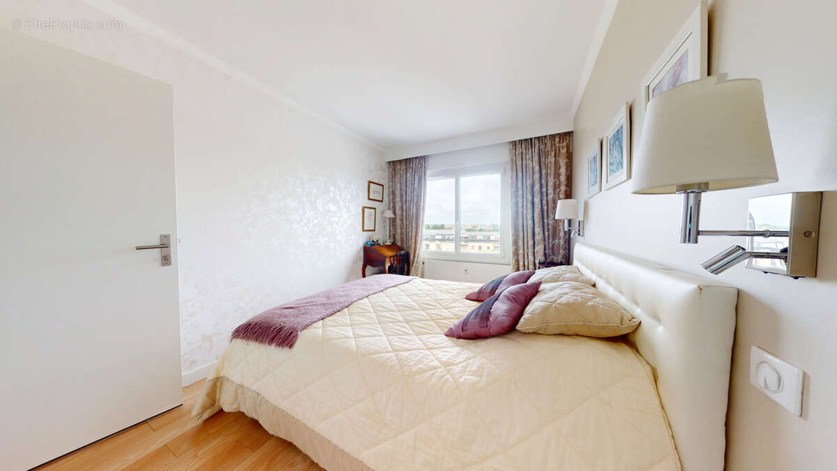 Appartement à SARTROUVILLE