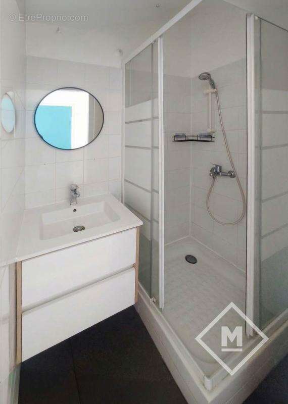 Appartement à MARSEILLE-1E