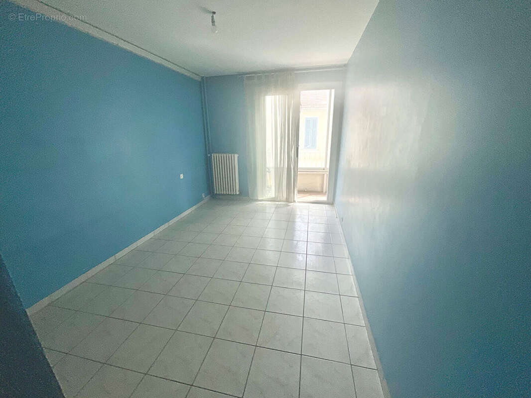 Appartement 64 m² à La Seyne-Sur-Mer  - photo 9