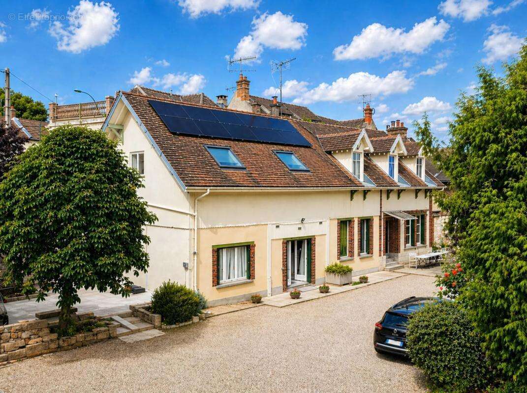 Maison à SOUPPES-SUR-LOING