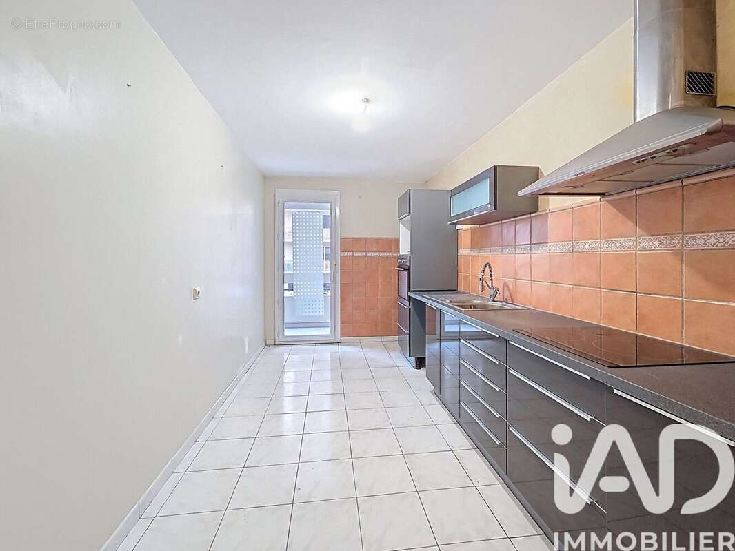 Photo 4 - Appartement à MARSEILLE-4E