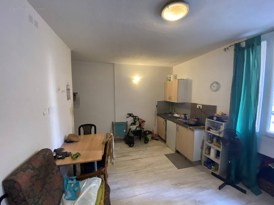 Appartement à MARSEILLE-6E