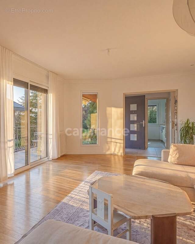 Maison à vendre 5 pièces GEX (01) - photo 12