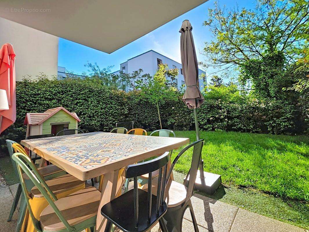 Appartement - 2 Chambres - Rez de jardin - Terrasse - Jardin - Possibilité Garage en SUS - Proche toutes commodités - photo 5