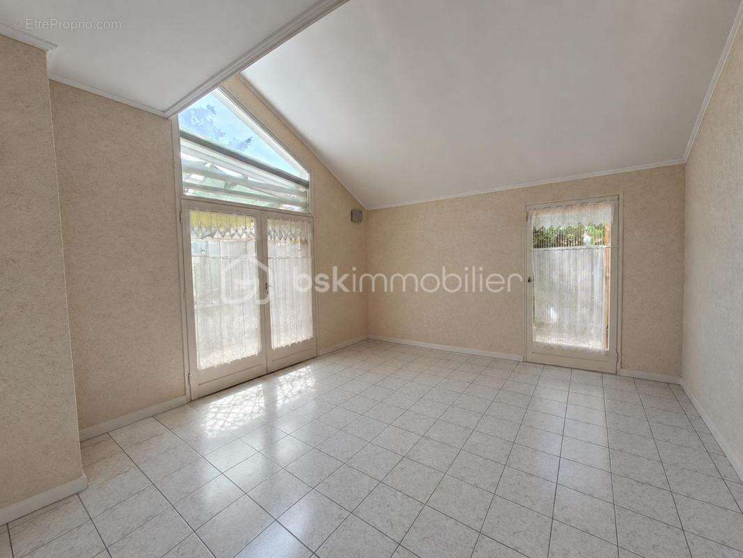 Maison familiale pleine de potentiel ! A Lisses - photo 4