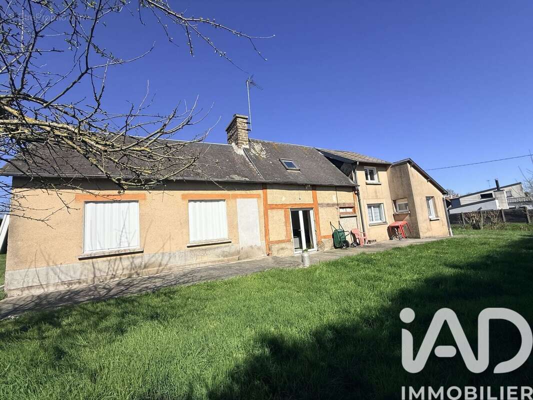 Maison 104 m² à Parigny  - photo 2