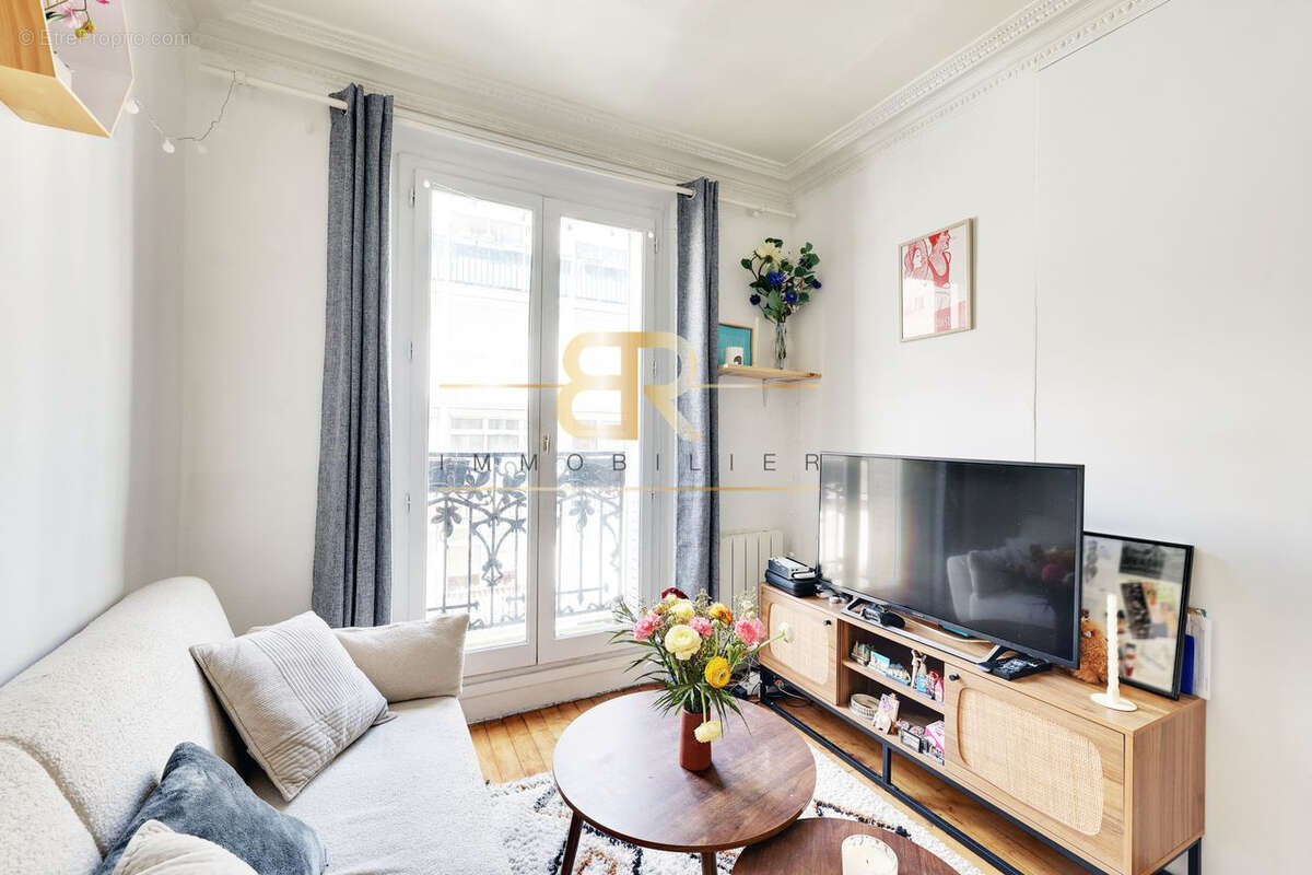 Appartement à PARIS-18E