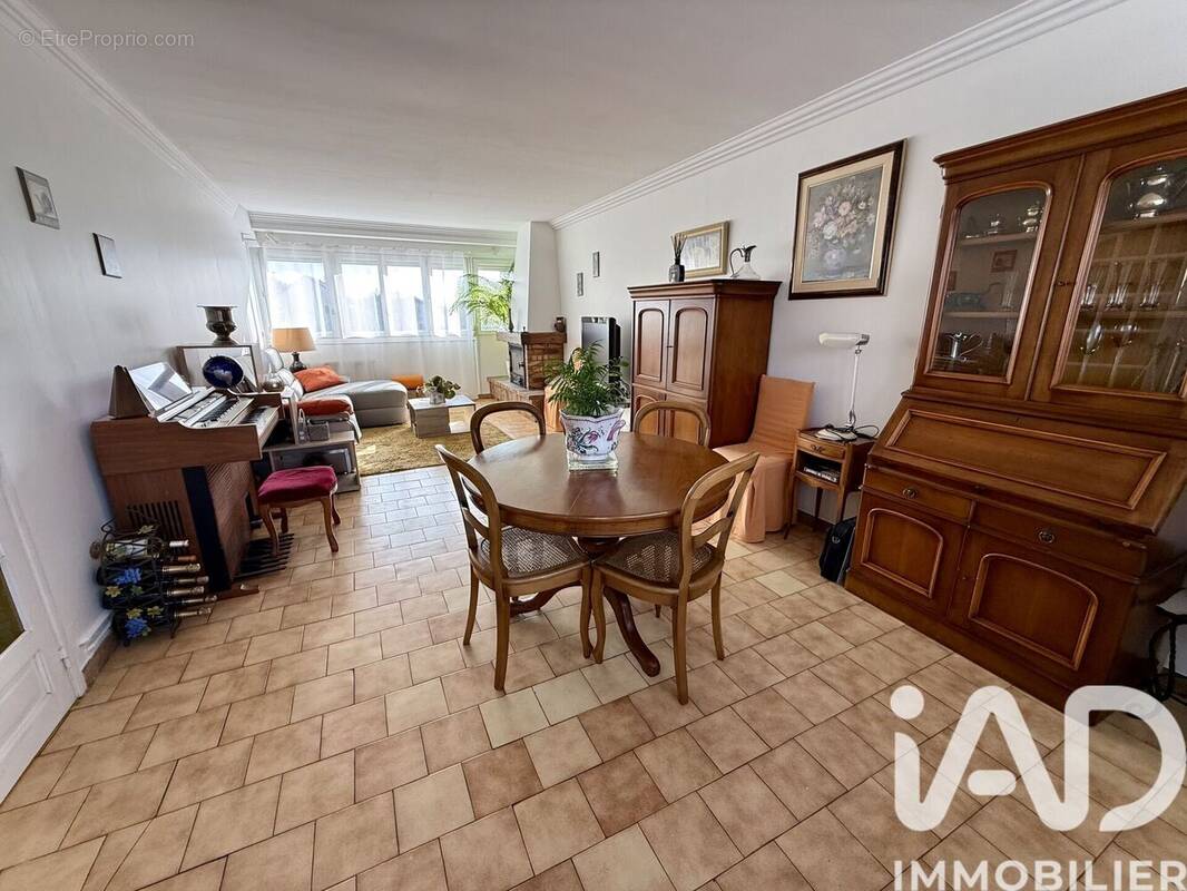 Photo 1 - Appartement à MONTIGNY-LE-BRETONNEUX