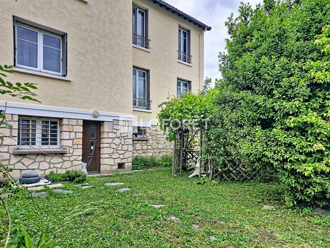 Maison à BONNEUIL-SUR-MARNE